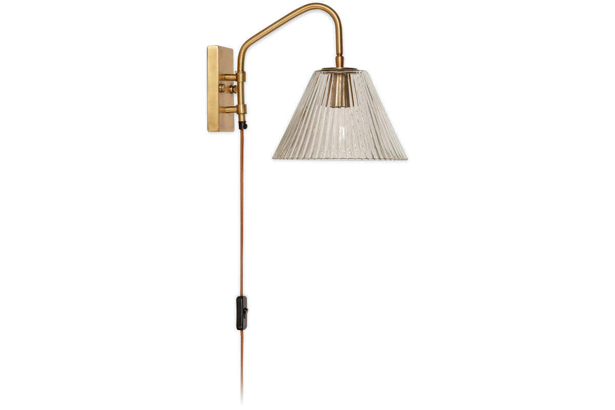Akoli Glass Wall Lamp - Clear & Antique Brass - Image 9