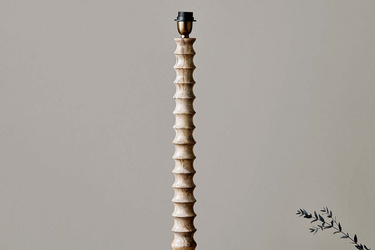 Avisa Mango Wood Floor Lamp - Image 3