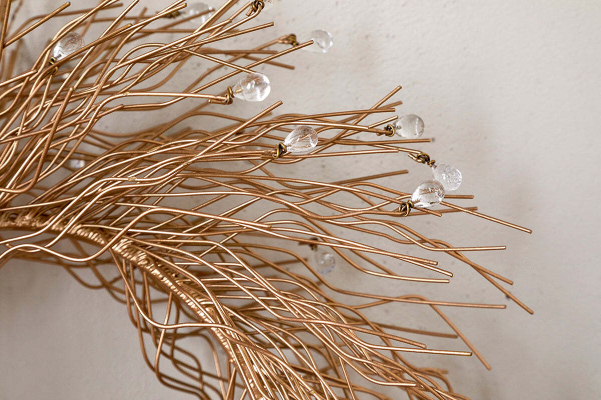 Danvi Glass Drop Wreath - Brass & Clear - Image 4