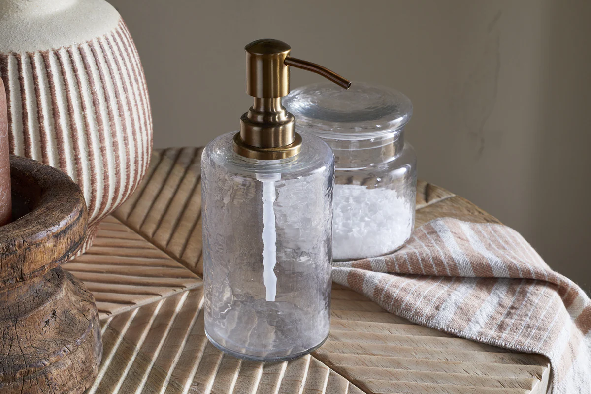 Ilcoso Recycled Hammered Glass Soap Dispenser - Clear - Image 2
