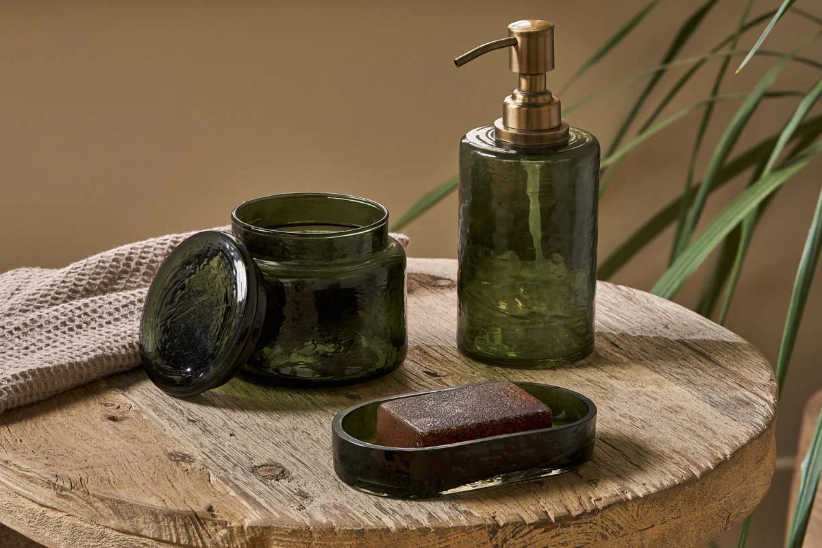 Ilcoso Recycled Hammered Glass Soap Dispenser - Green - Image 4