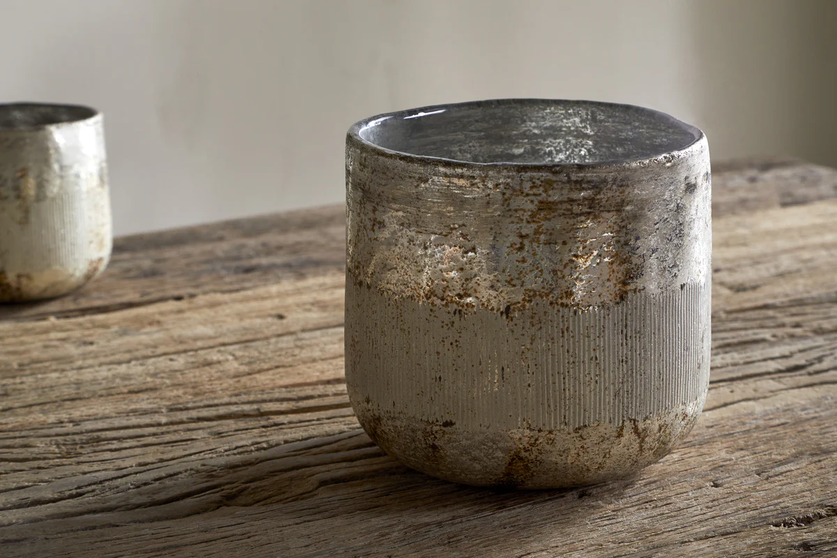 Juniper & Fir 3 Wick Scented Candle - Antique Gold - Image 5