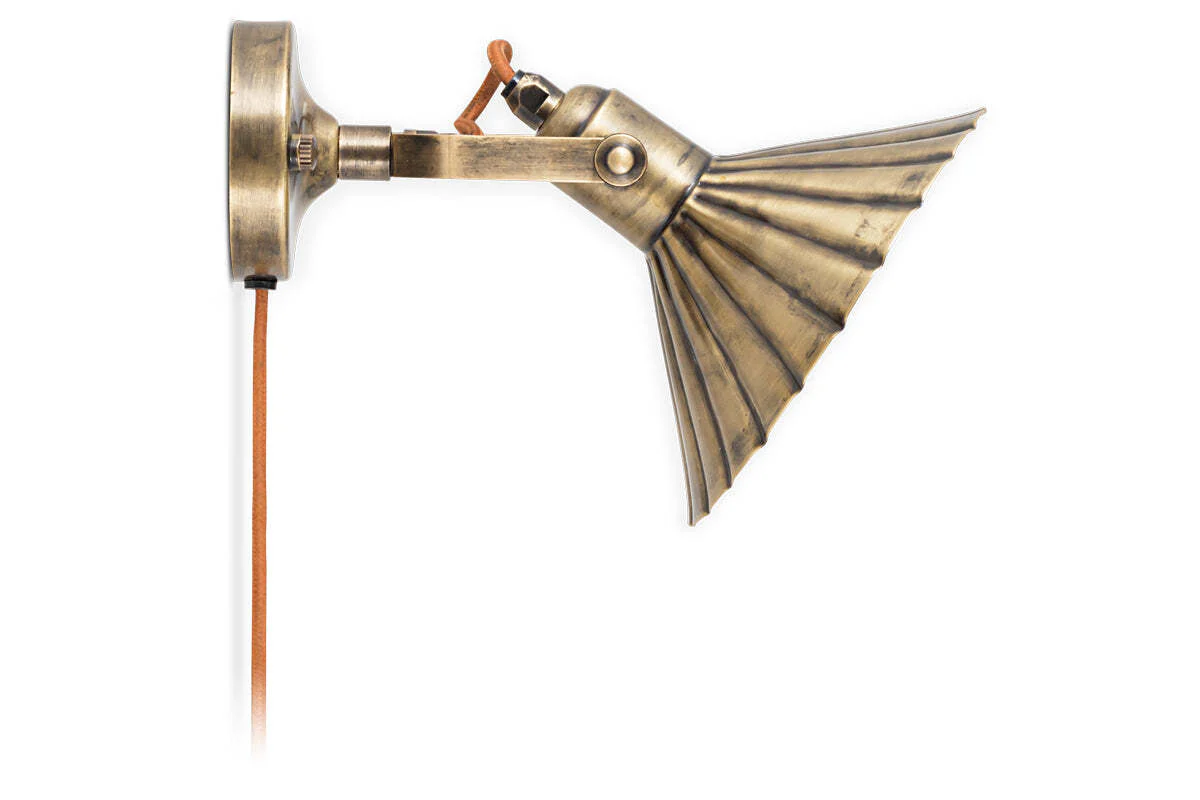 Moti Wall Lamp - Antique Brass - Image 7