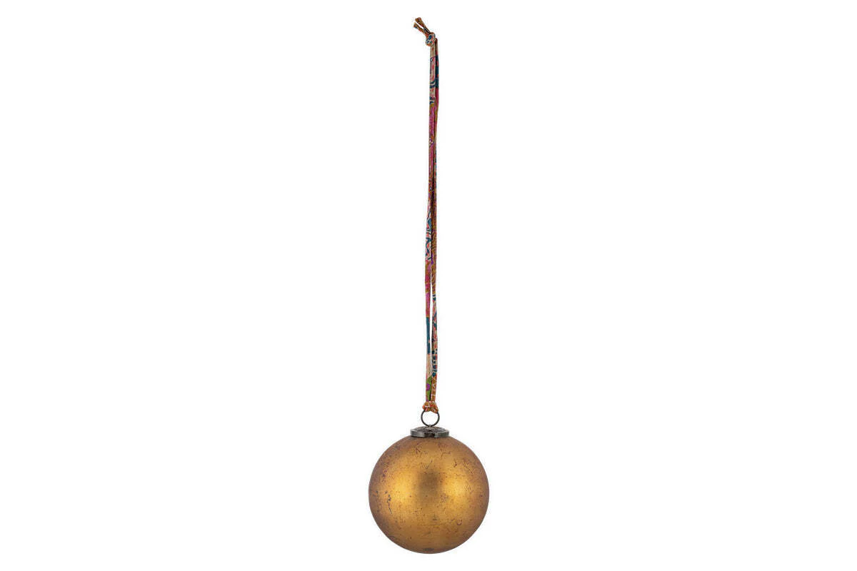 Oko Giant Bauble - Matt Gold - Image 3