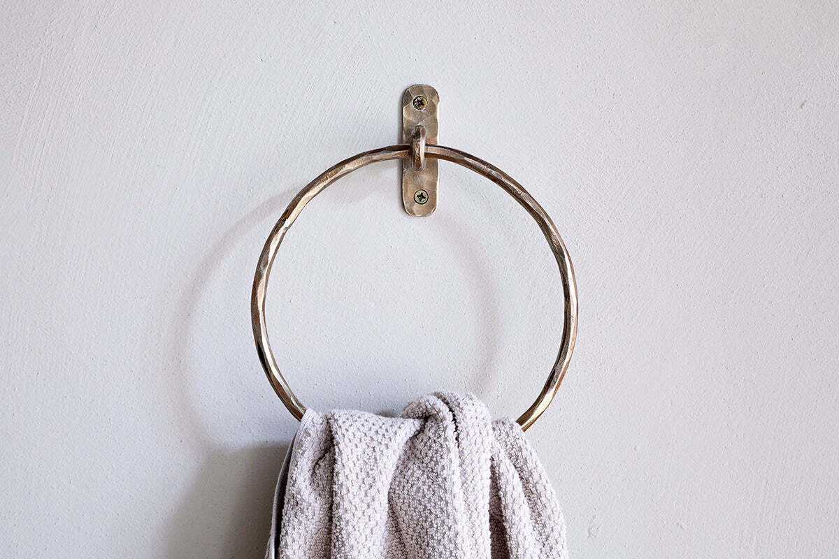 Olani Towel Ring - Antique Brass - Image 3