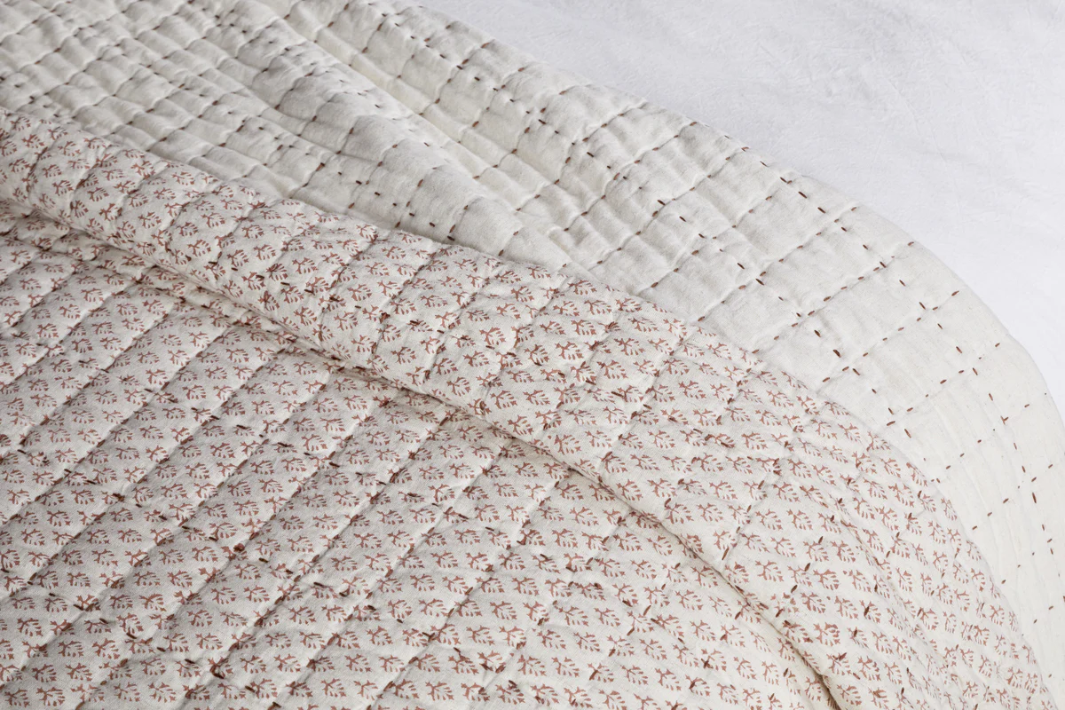 Peplu Cotton & Linen Screen Print Bed Quilt - Rust - Image 3
