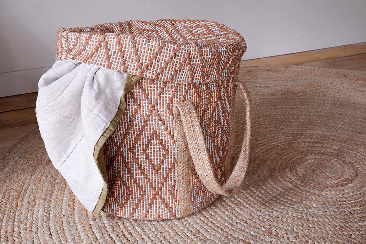 Renu Jute Laundry Basket - Rust & Natural - Image 2